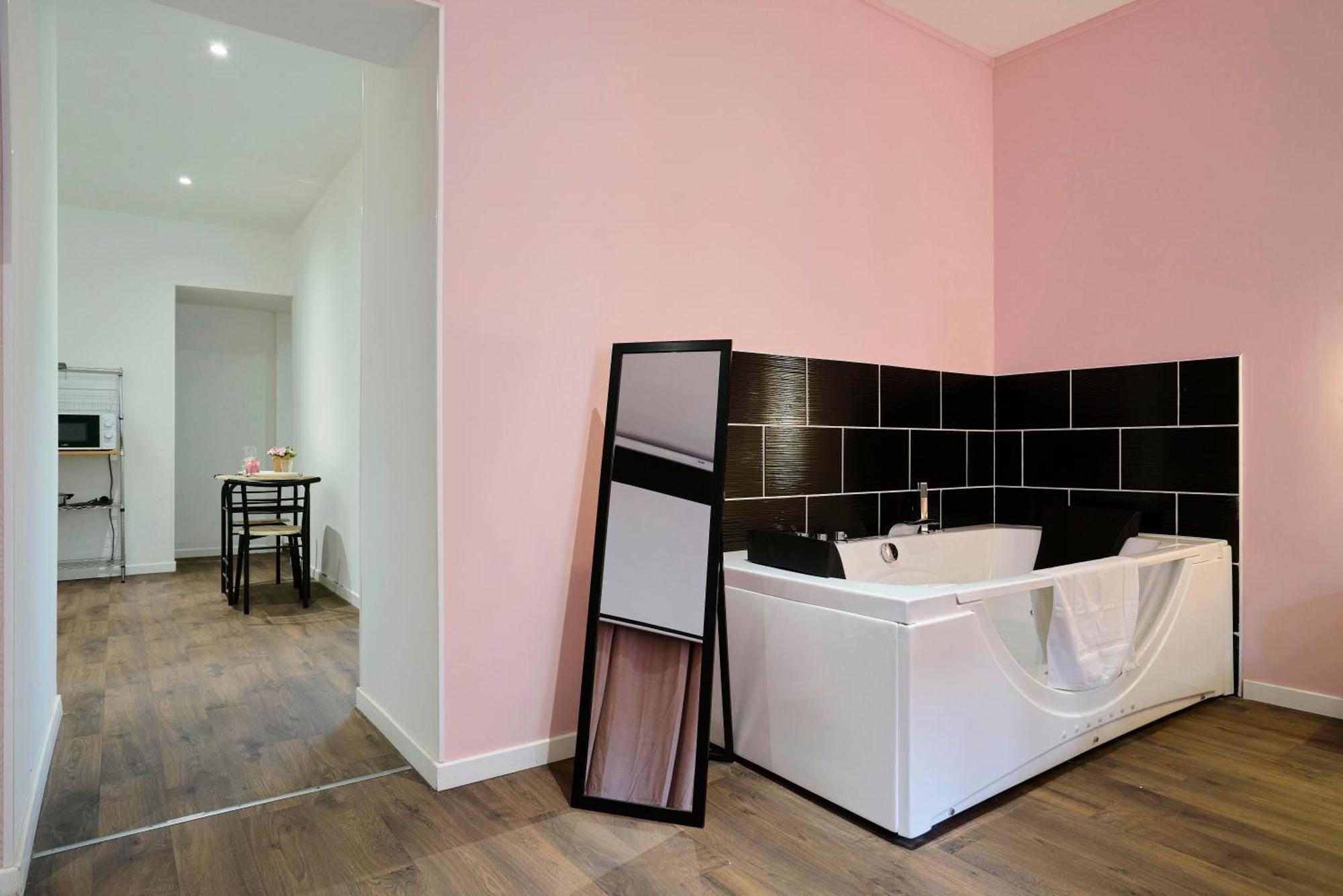Ng Prestige L Lille L Tourcoing - Bouvines - Balneo & Cuisine Apartamento Exterior foto